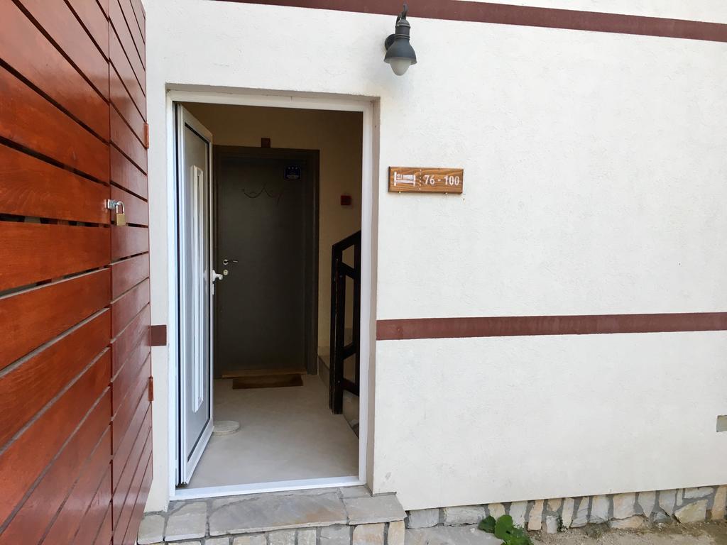Apartman 33 Kraljevi Cardaci كوباونيك المظهر الخارجي الصورة