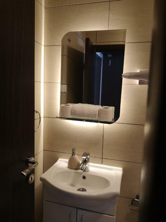 Apartman 33 Kraljevi Cardaci كوباونيك المظهر الخارجي الصورة
